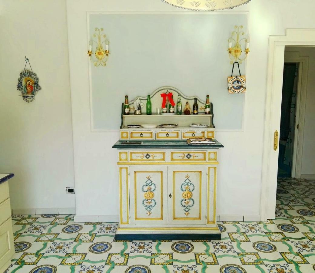 ソレントLa Casa Di Rosaアパートメント エクステリア 写真