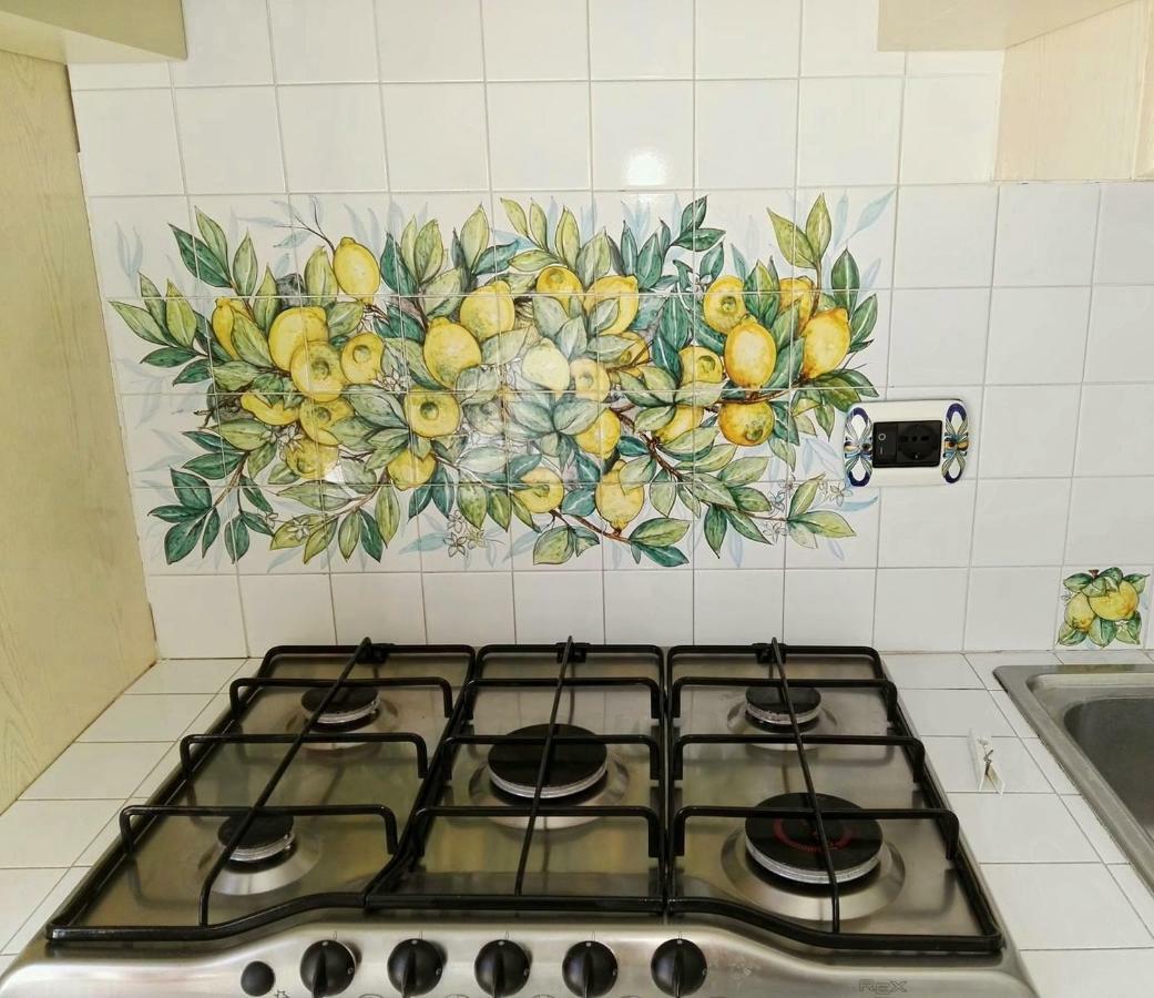 ソレントLa Casa Di Rosaアパートメント エクステリア 写真